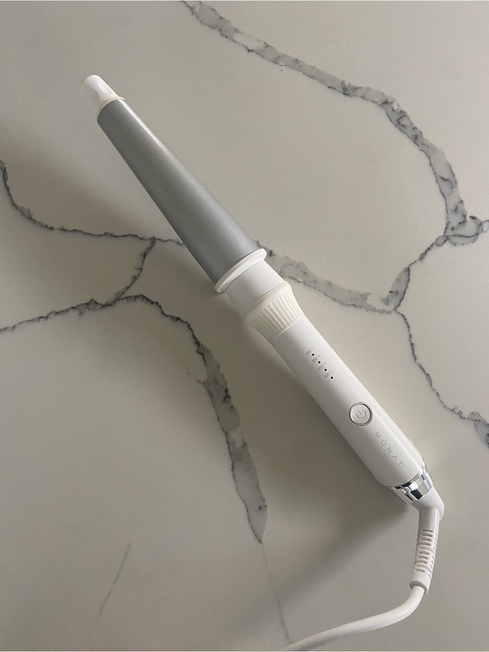 MONAT Curling Wand